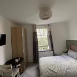 Cosy Studio In Kensington Olympia